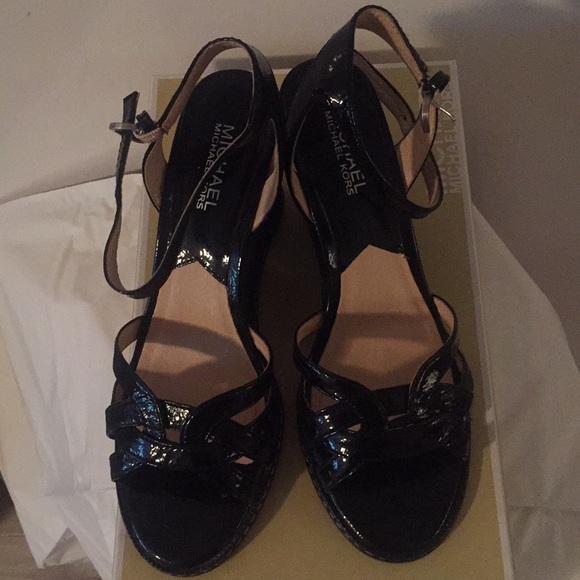 Michael Kors Shoes - Picture 4 of 4